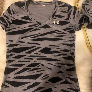 Underarmour women’s workout shirt